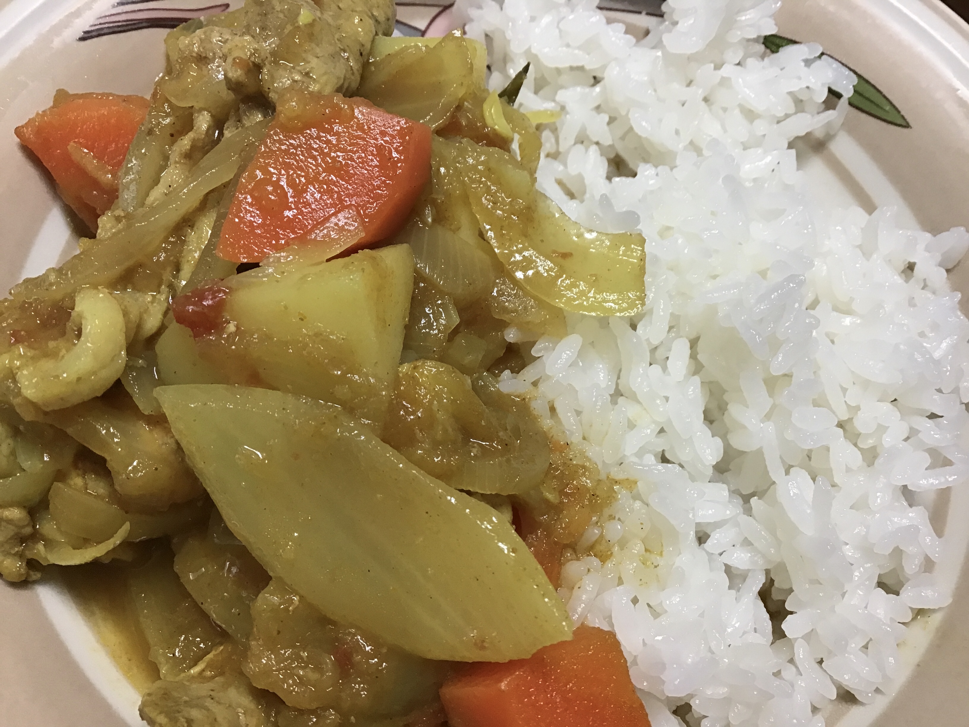 カレーライスに。塩分、脂肪分をカット気味なのにかなり濃厚な味
